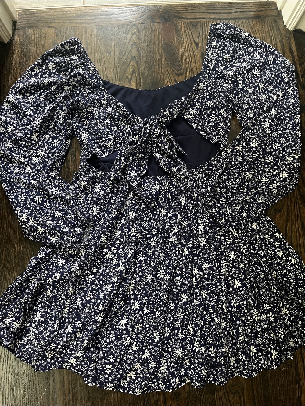 Altar'd State Navy & White Floral Smocked Dress size Med - Picture 3 of 6